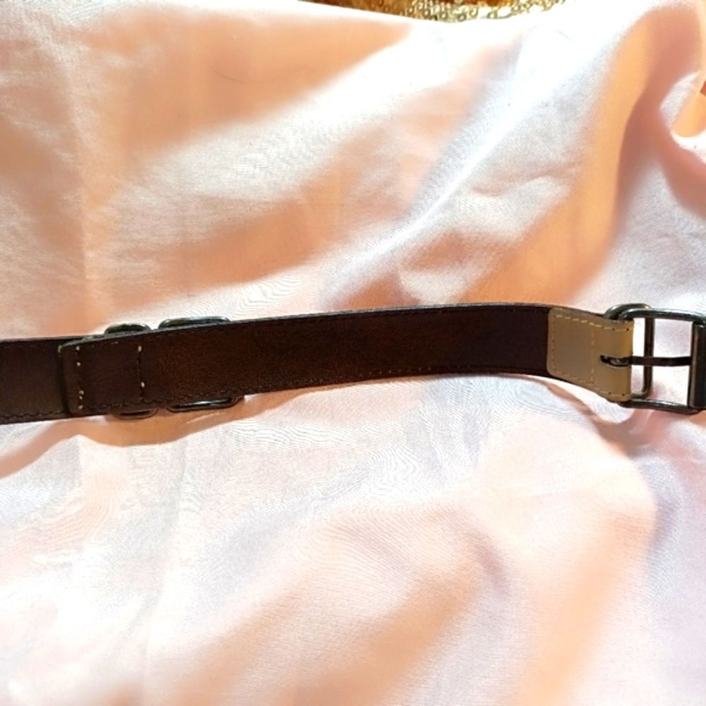 Gianni Versace Belt Excellent condition Authentic Purchased From The REAL REAL - Picture 6 of 10